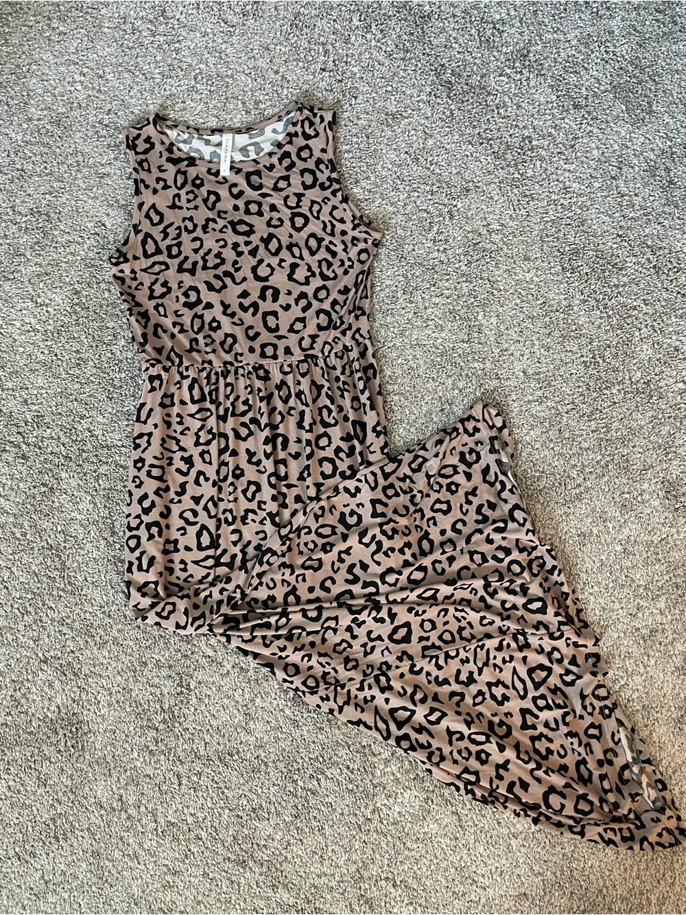 Leopard pocket maxi dress
